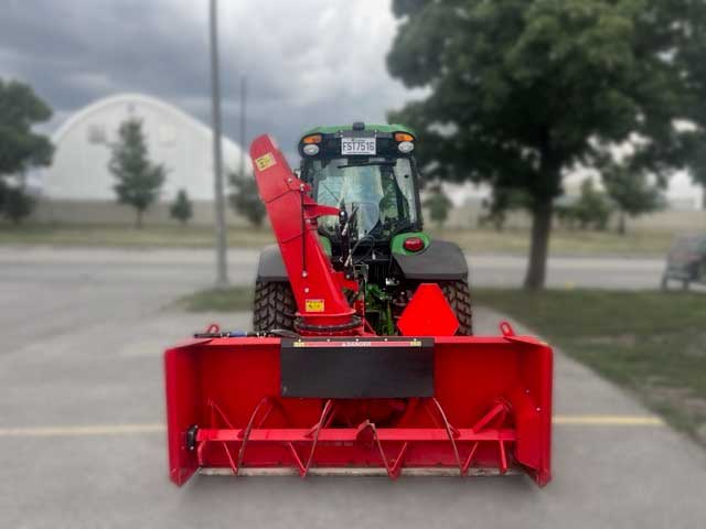 Tracteur de déneigement John Deere 4066 R #4 - Arrière